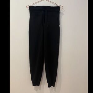 Vuori black drawstring leggings